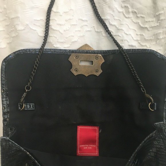 Samantha Thavasa Embossed leather clutch black - Picture 4 of 9